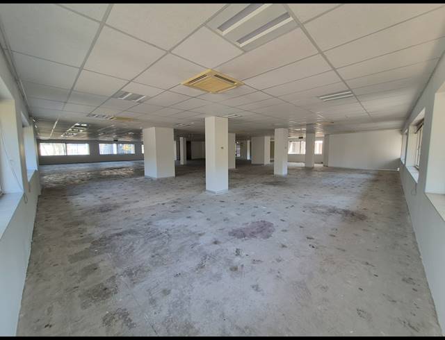 686M² OFFICE TO LET IN WOODMEAD